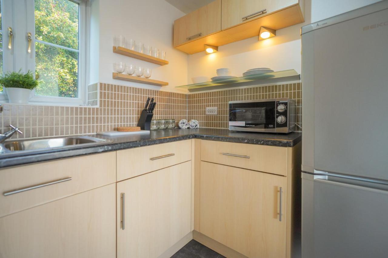 Stylish Apartment With Private Parking Cardiff Exterior foto